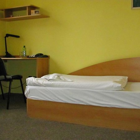 Hotel Isora Острава Екстер'єр фото